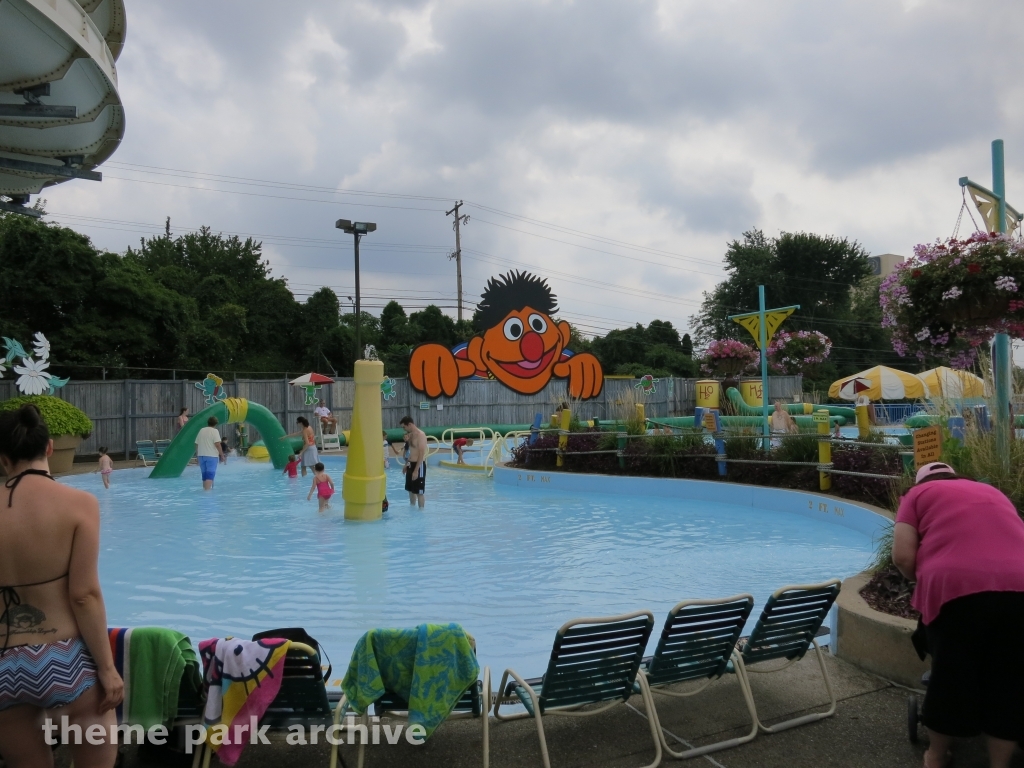 Teeny Tiny Tidal Wave at Sesame Place Philadelphia
