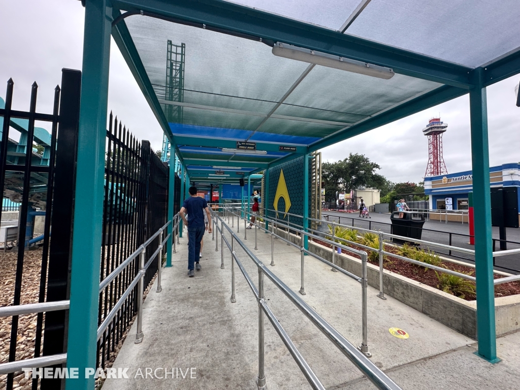 Aquaman Splashdown at Six Flags Over Texas