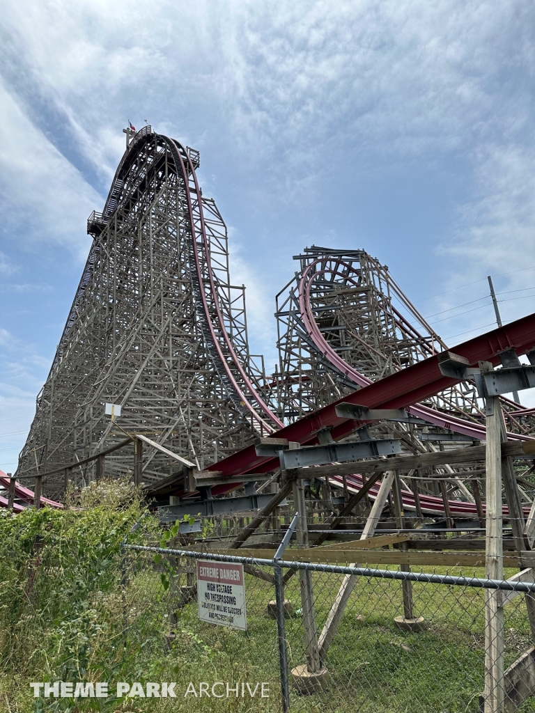 New Texas Giant at Six Flags Over Texas