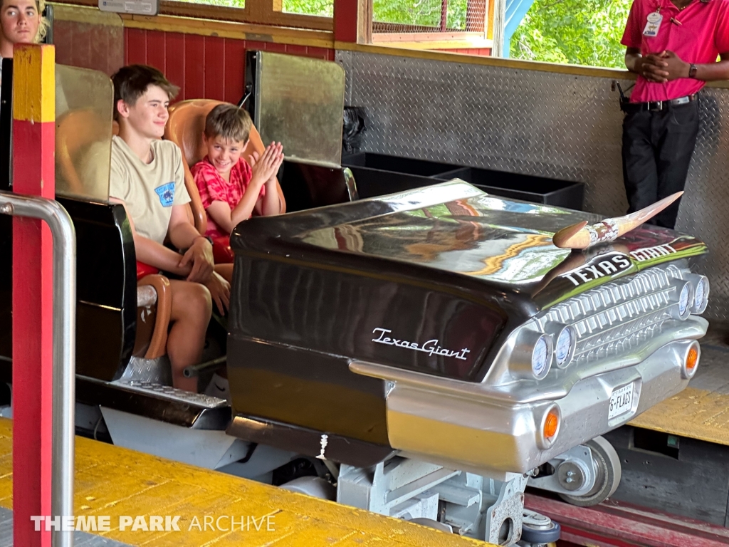 New Texas Giant at Six Flags Over Texas