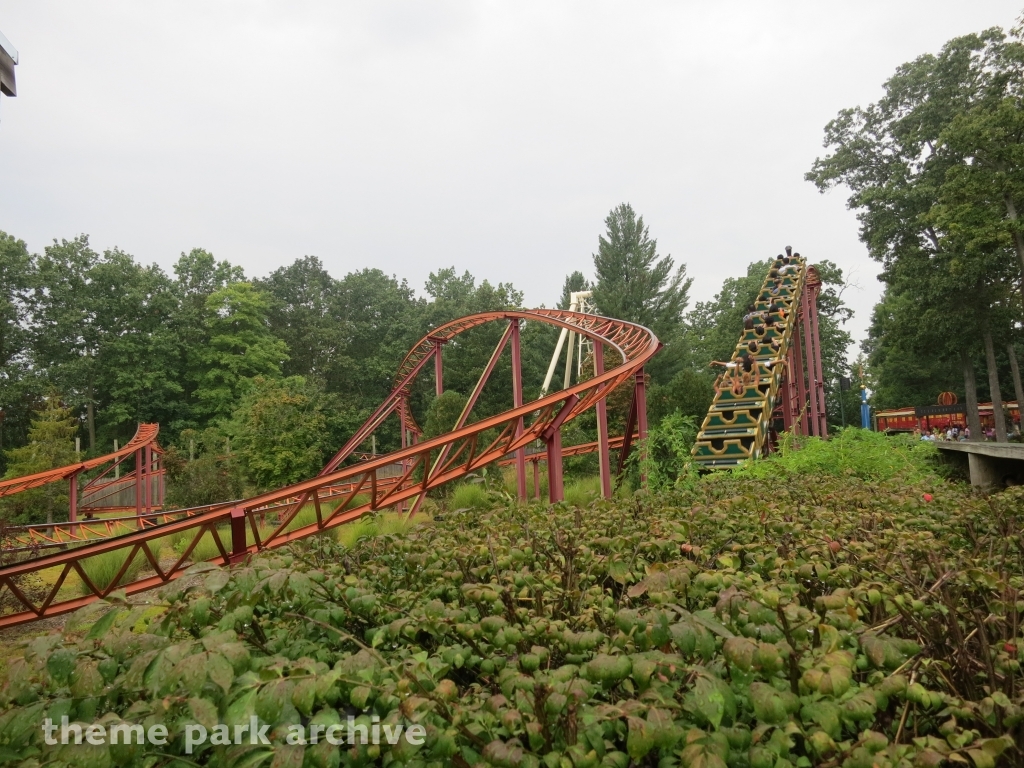 HARLEY QUINN Crazy Train at Six Flags Great Adventure