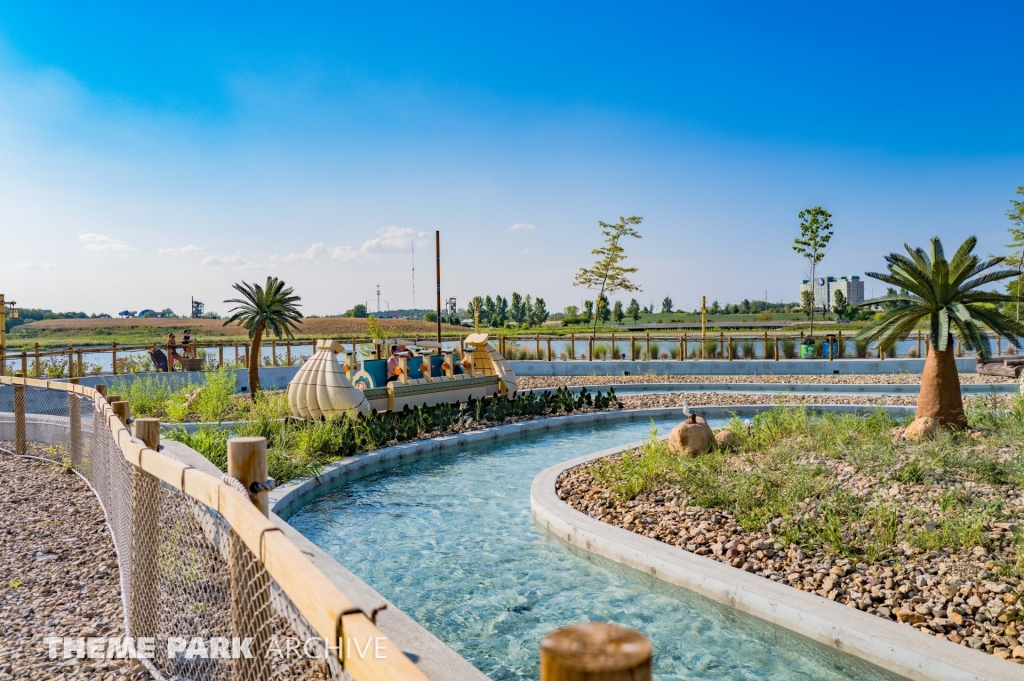 Awaati Water Battle at Lost Island