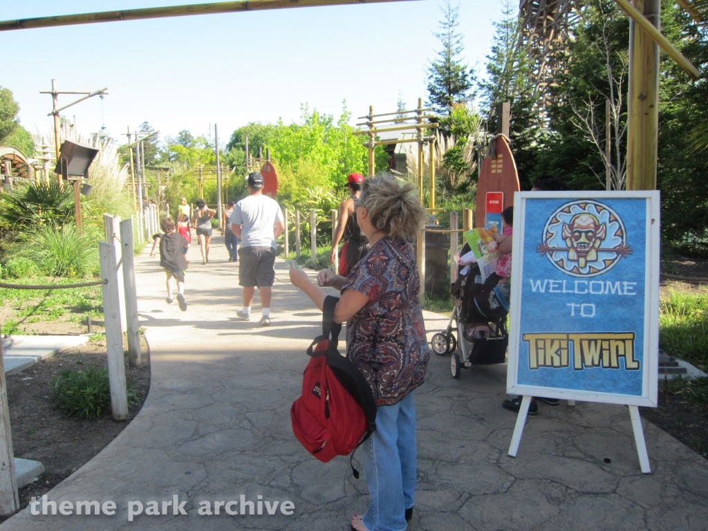 Tiki Twirl at California's Great America