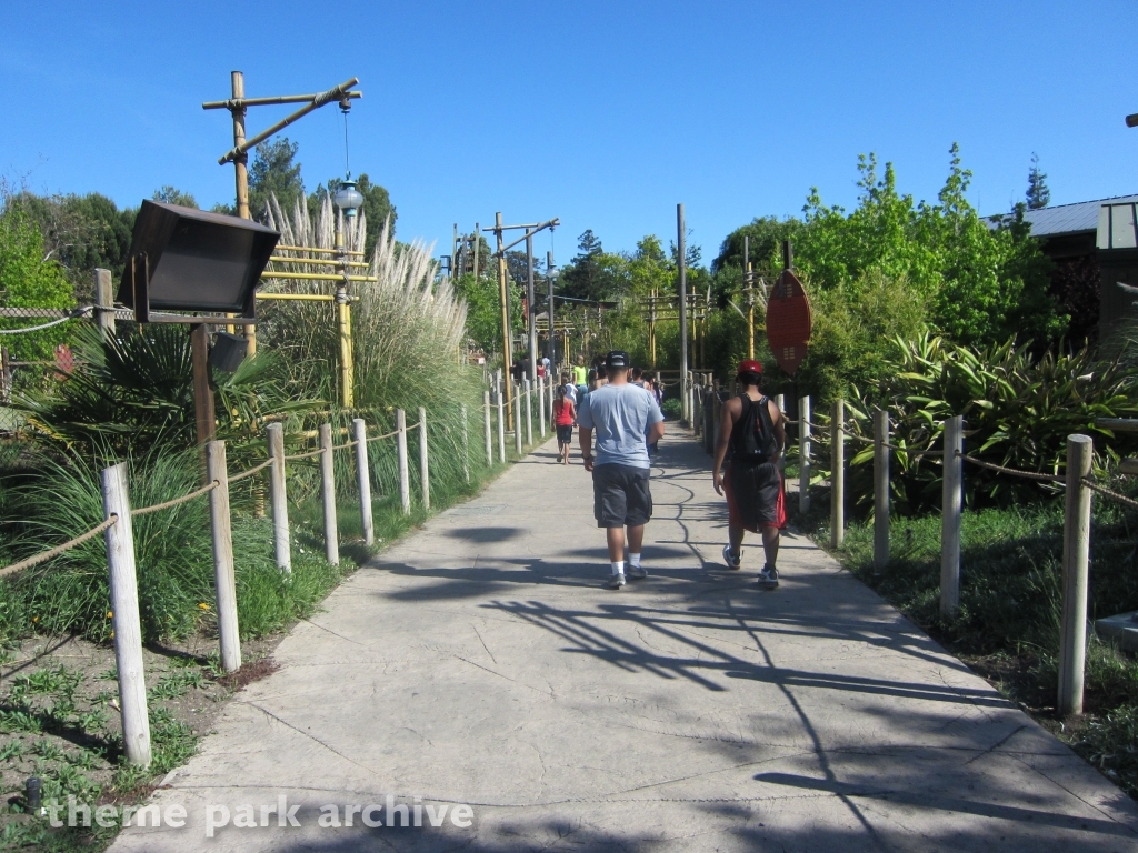 Tiki Twirl at California's Great America