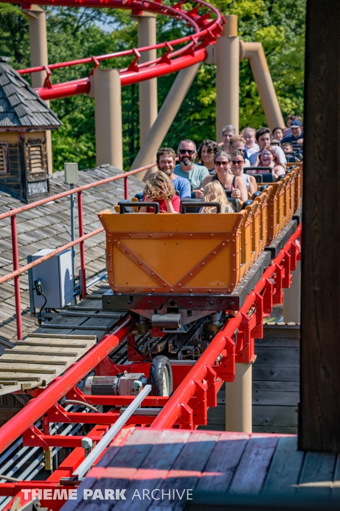 Canyon Blaster at Great Escape