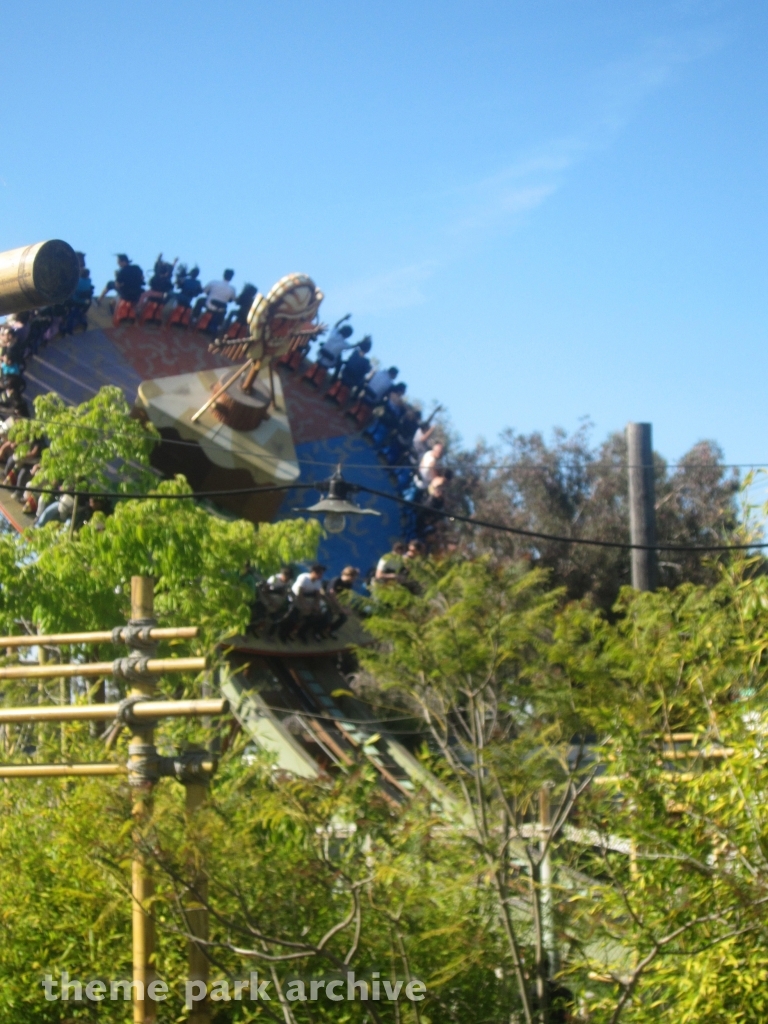 Tiki Twirl at California's Great America