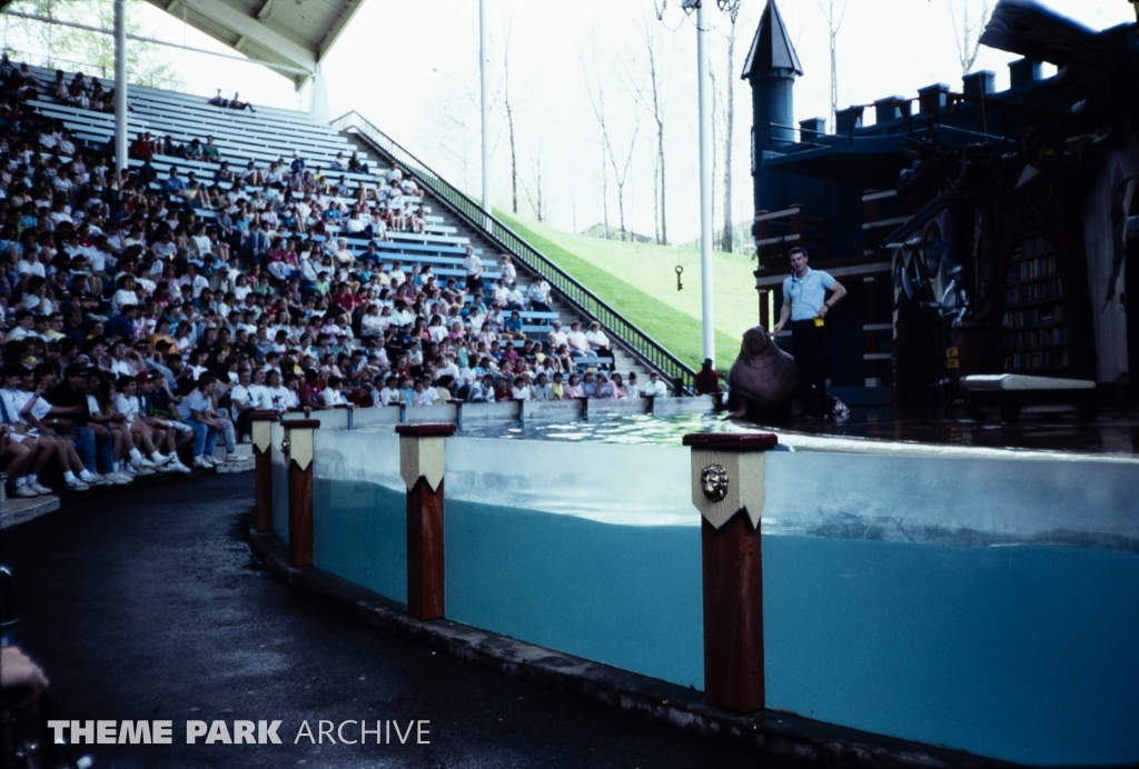 Seal and Otter Stadium at SeaWorld Ohio
