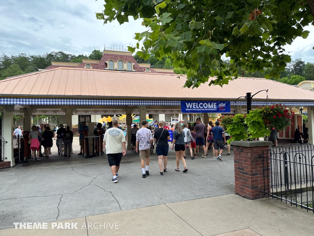 Entrance at Dollywood