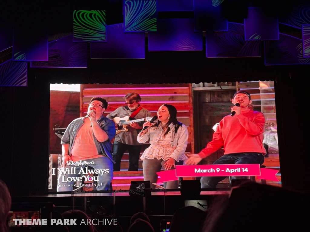 DP's Celebrity Theatre at Dollywood