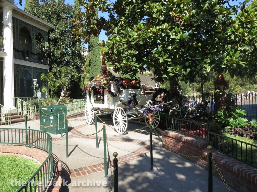 Haunted Mansion at Disney California Adventure