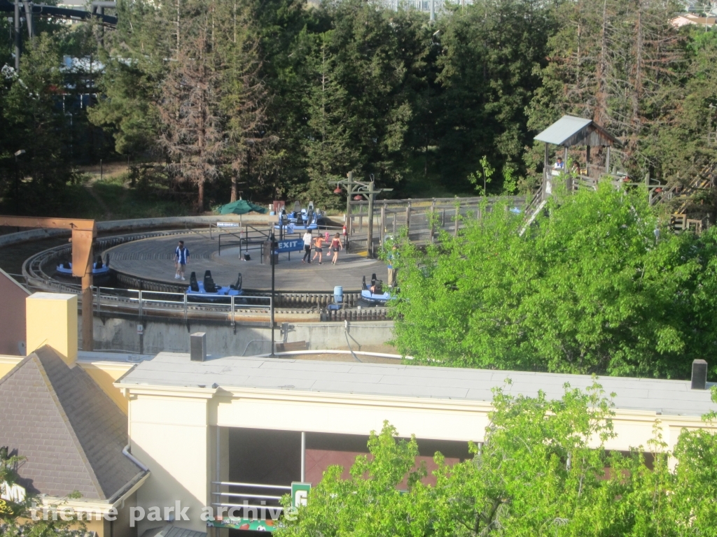 Rip Roaring Rapids at California's Great America