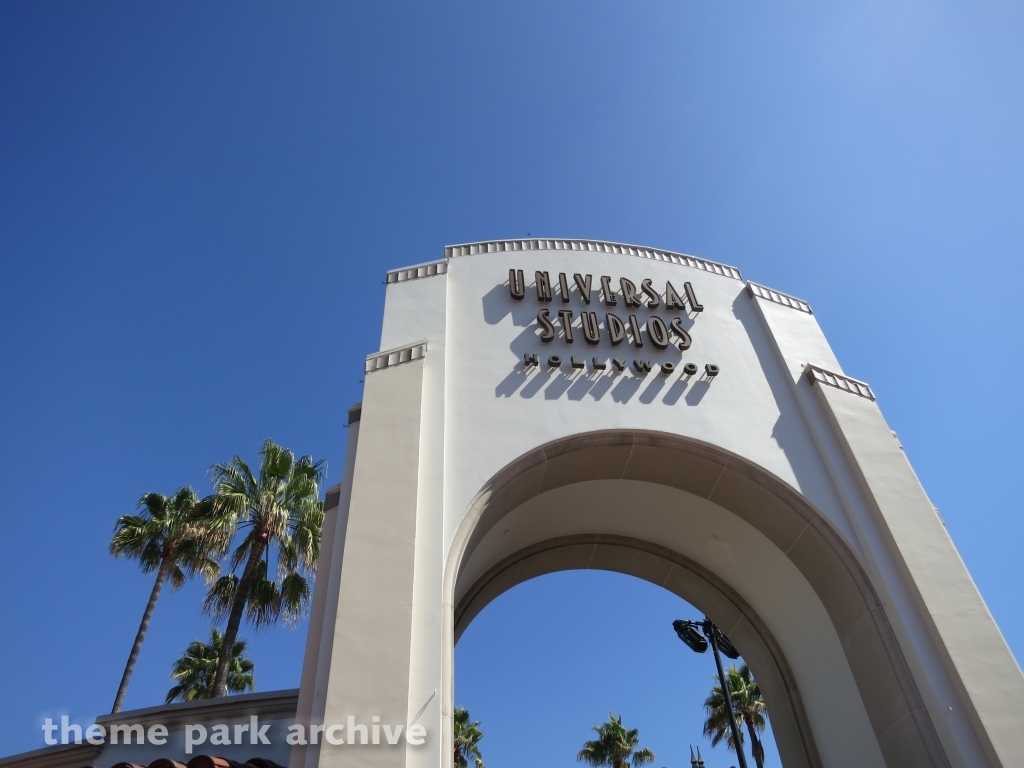 Park Entrance at Universal City Walk Hollywood