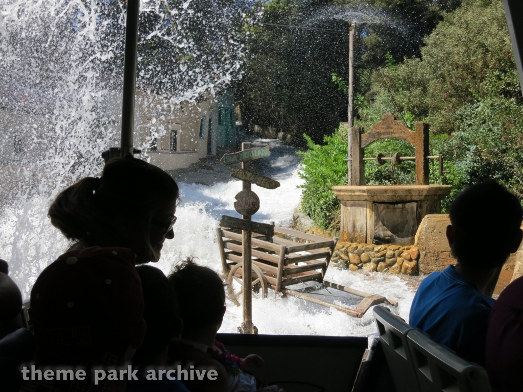 Studio Tour at Universal City Walk Hollywood