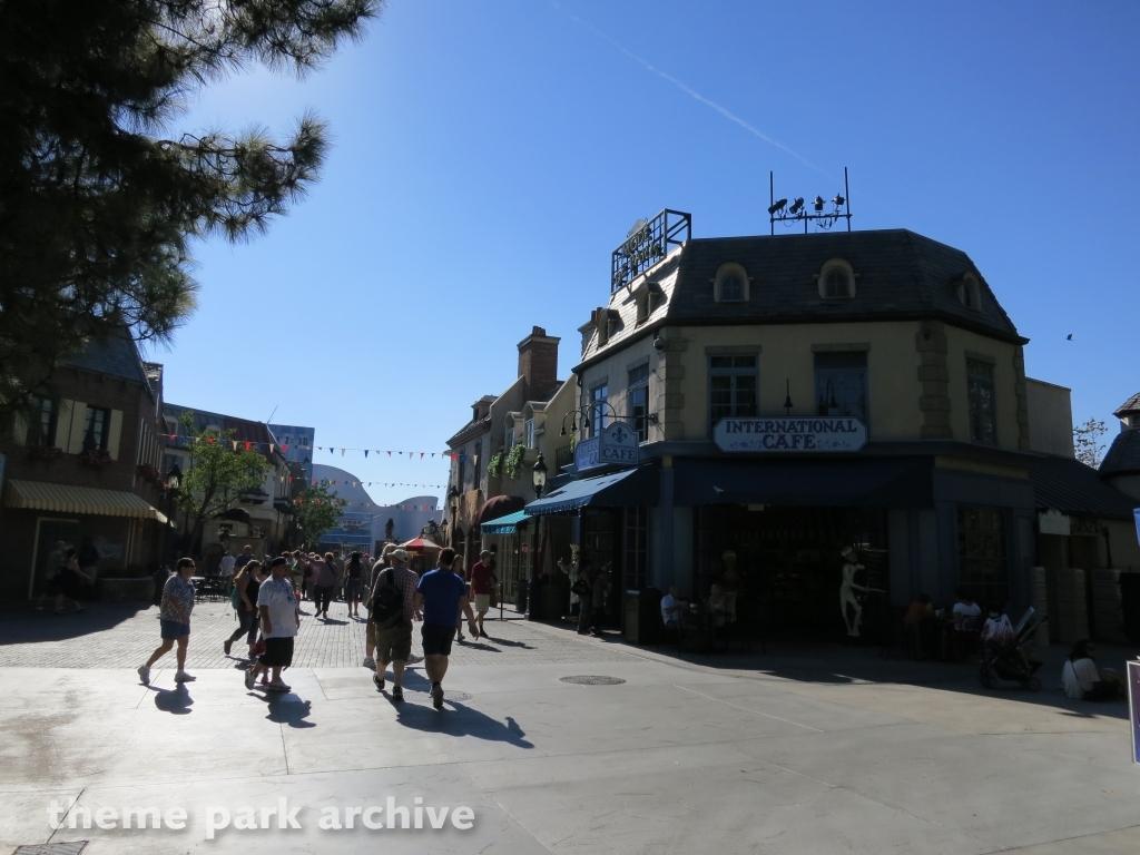Upper Lot at Universal City Walk Hollywood