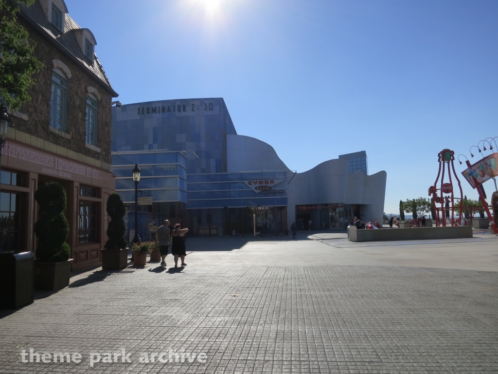 Terminator 2 3D at Universal City Walk Hollywood