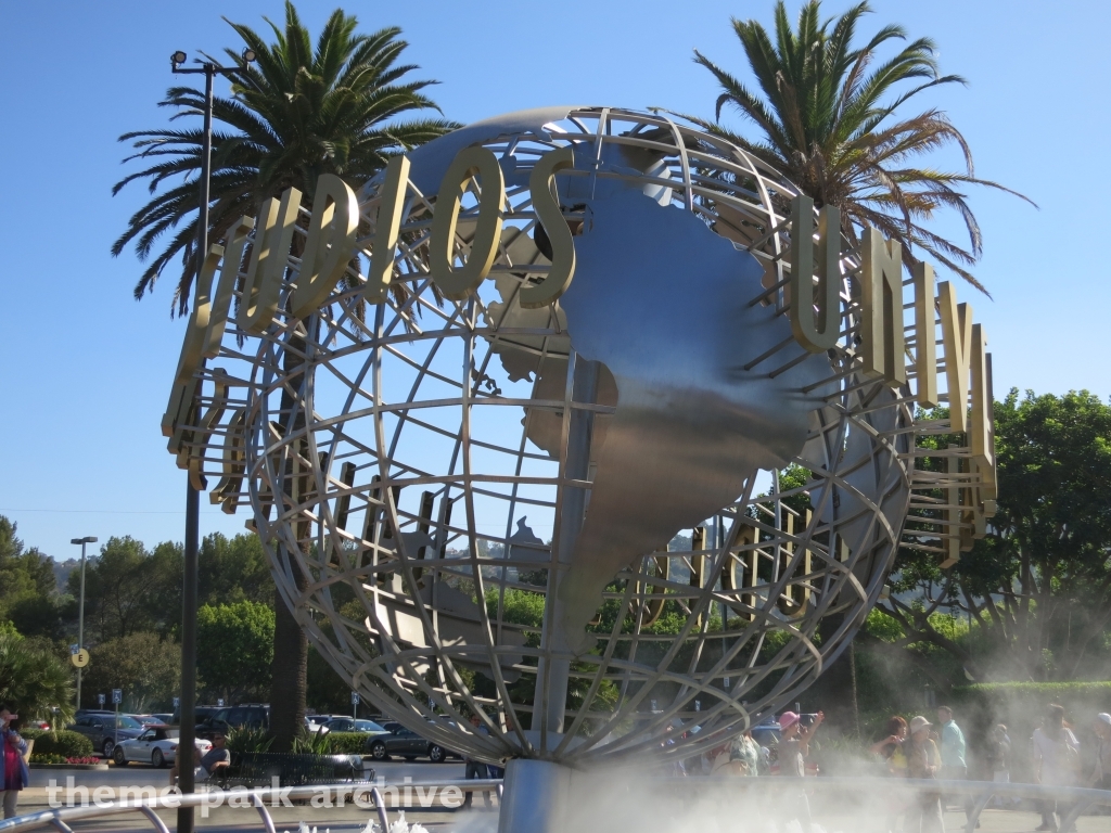 Park Entrance at Universal City Walk Hollywood