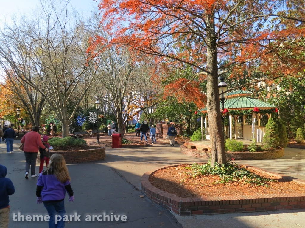 Showstreet at Dollywood