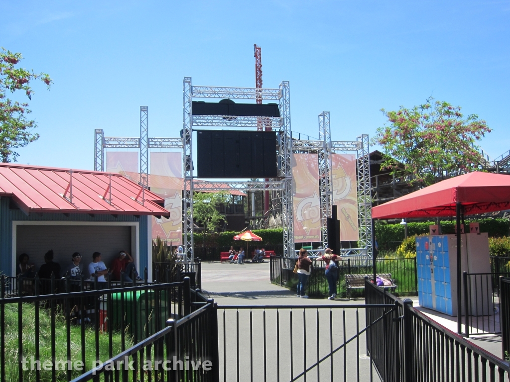 Pandemonium at Six Flags Discovery Kingdom