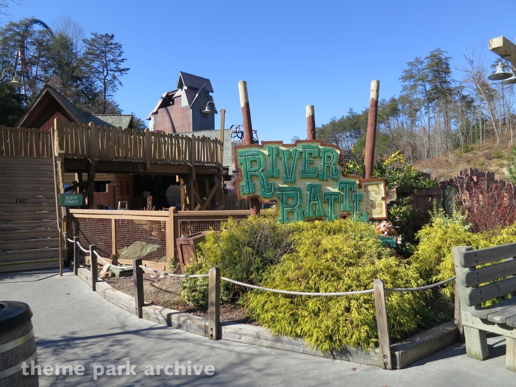 River Battle at Dollywood