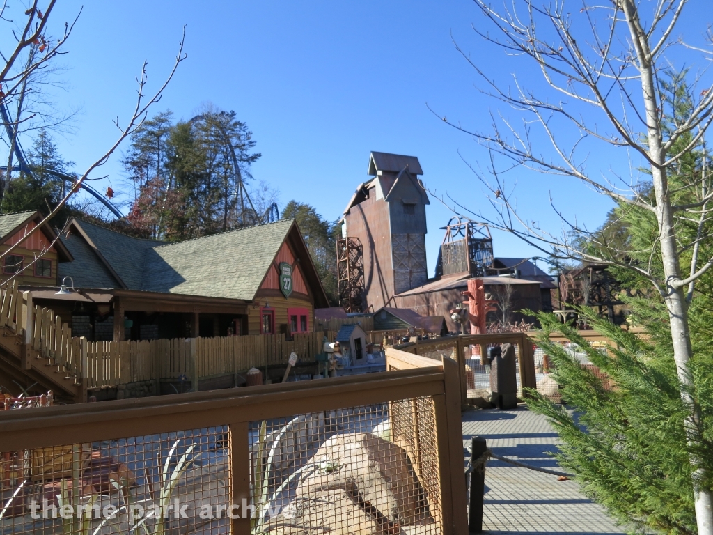 River Battle at Dollywood