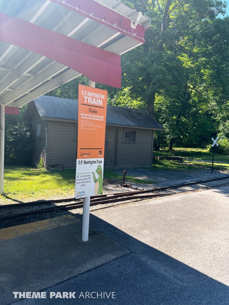 Train at Lakemont Park