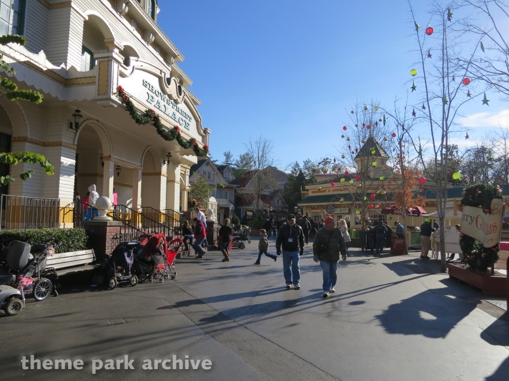 Showstreet at Dollywood