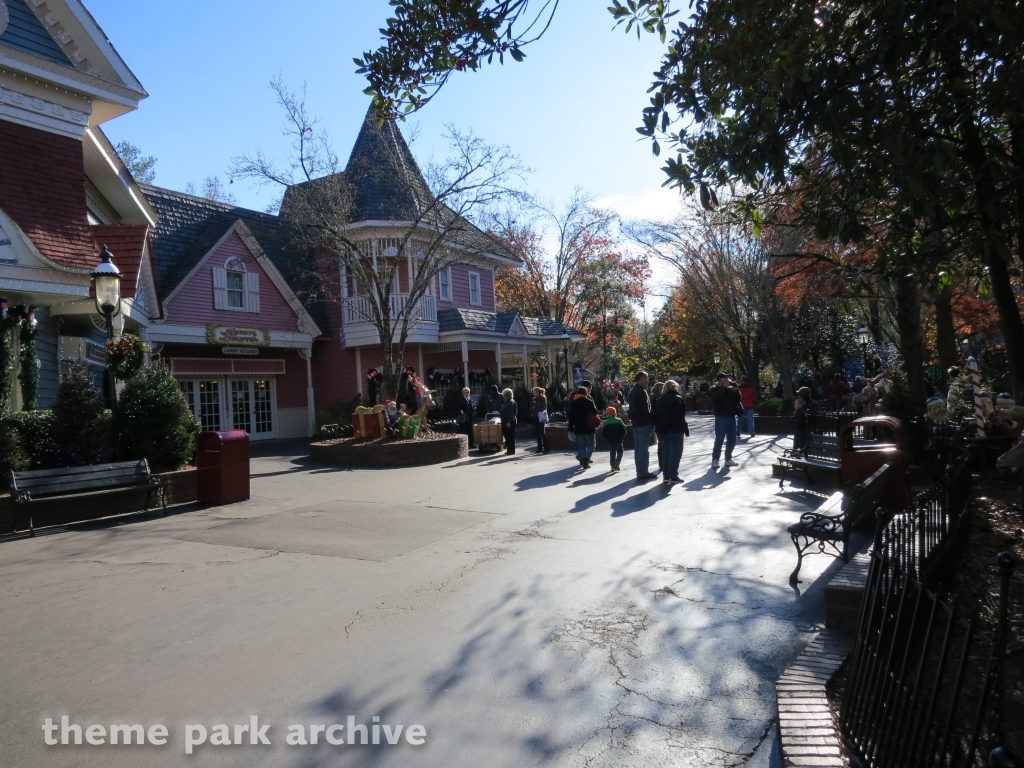 Showstreet at Dollywood