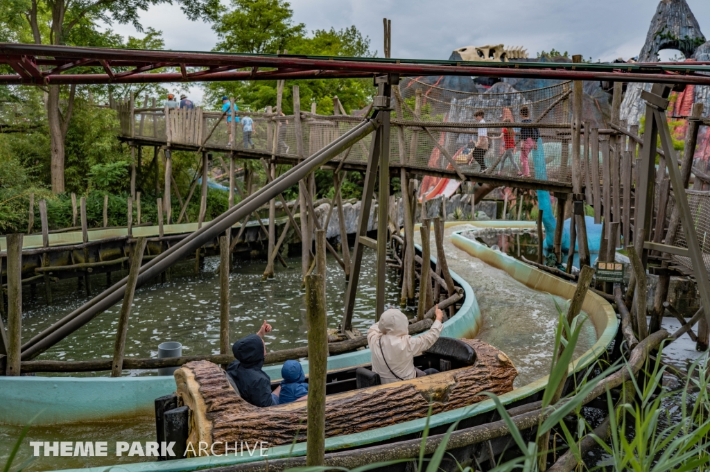 DinoSplash at Plopsaland De Panne