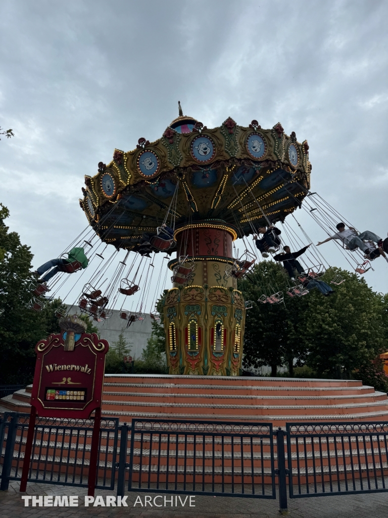 Wienerwalz at Plopsaland De Panne