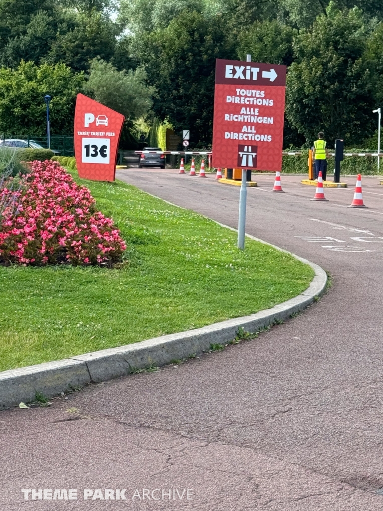 Parking at Walibi Belgium
