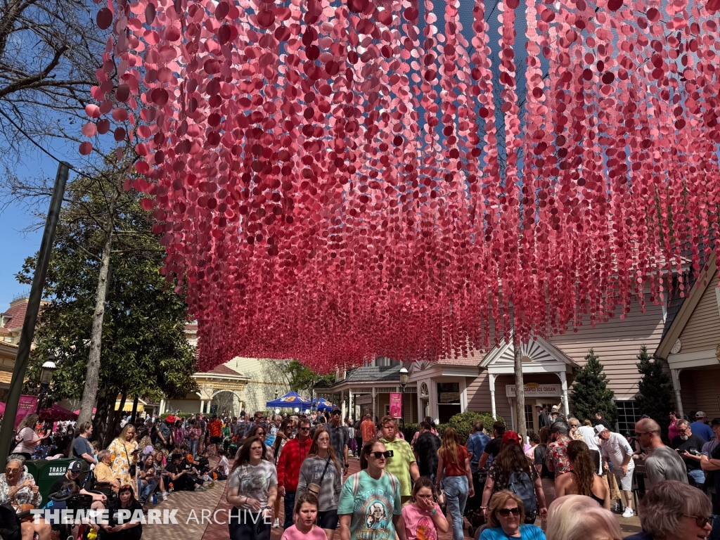 Showstreet at Dollywood