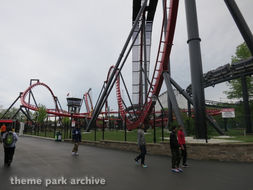 X Flight at Six Flags Great America