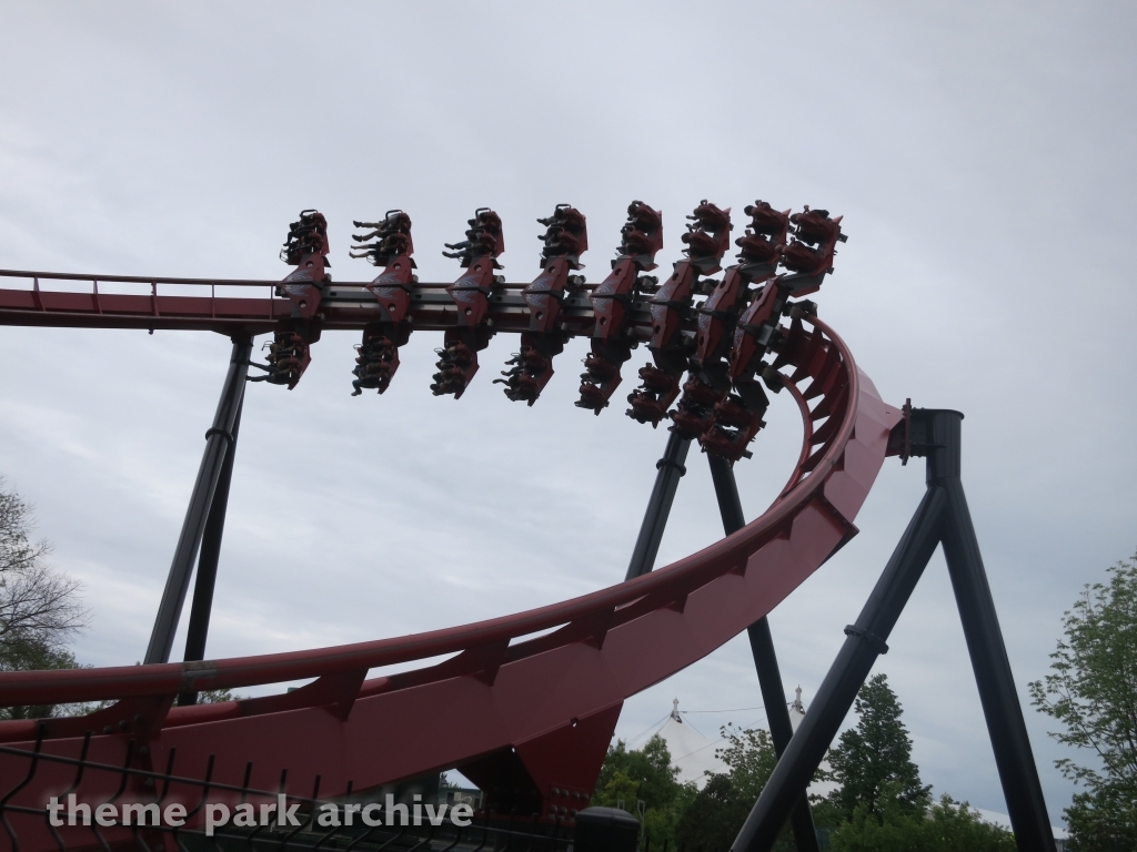 X Flight at Six Flags Great America