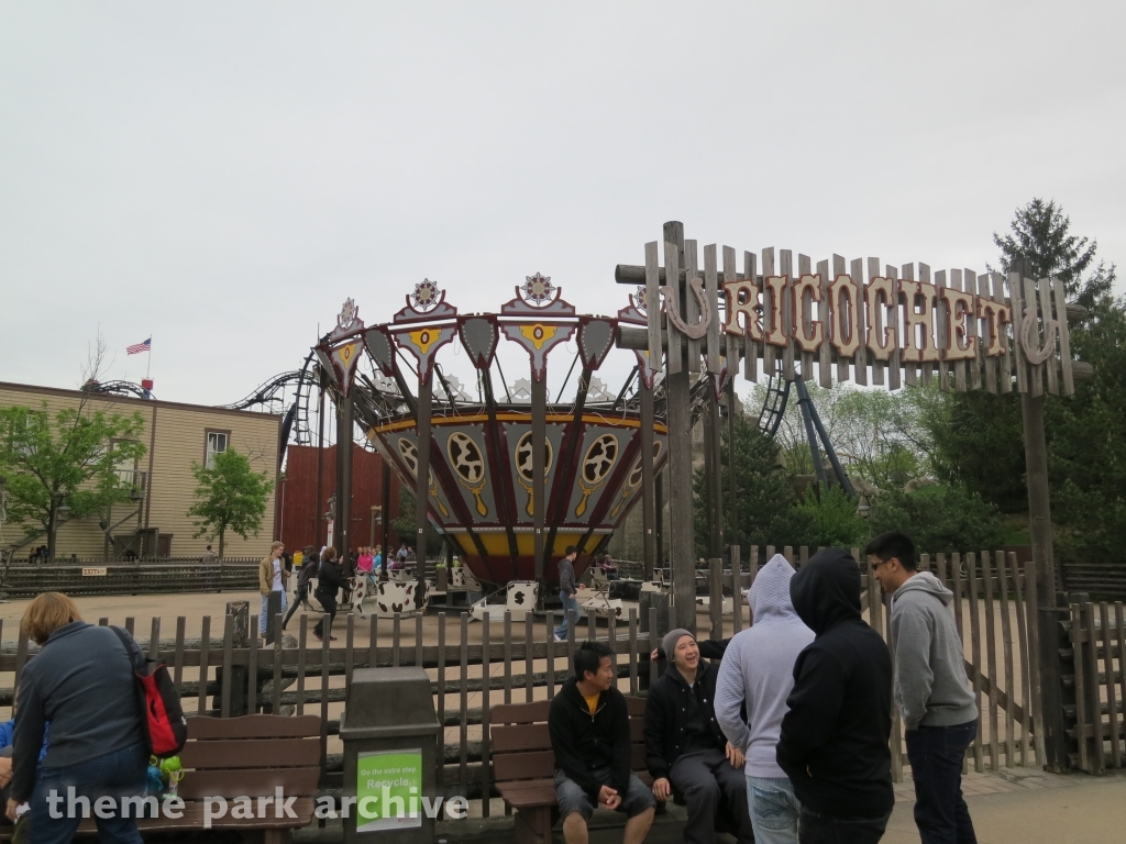 Ricochet at Six Flags Great America