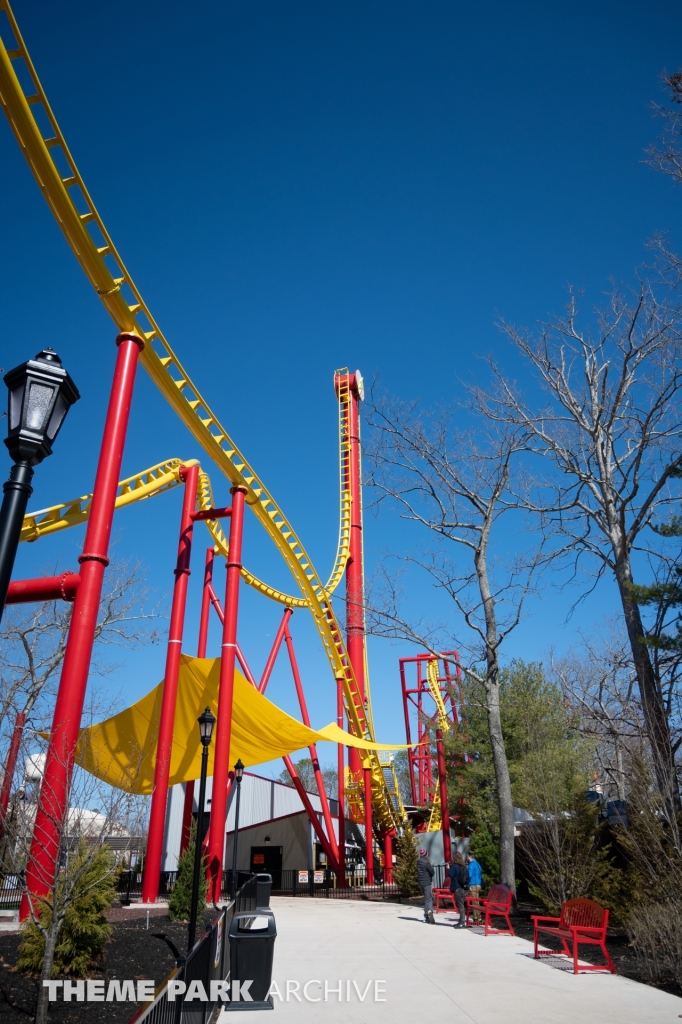 THE FLASH Vertical Velocity at Six Flags Great Adventure