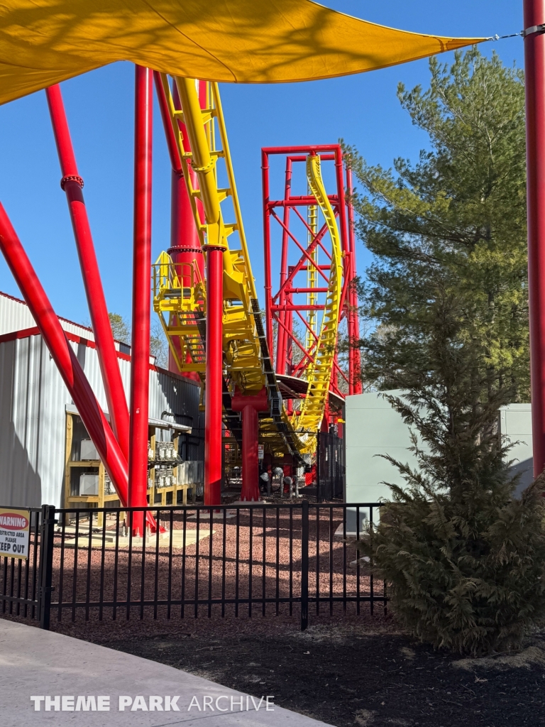 THE FLASH Vertical Velocity at Six Flags Great Adventure