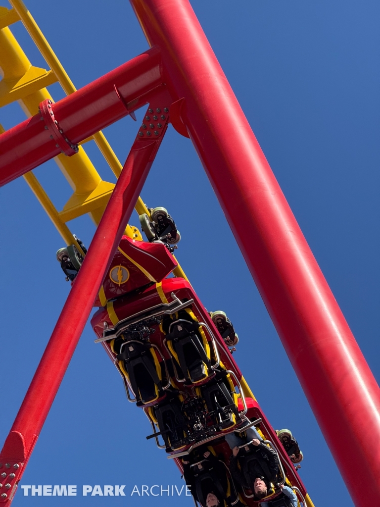 THE FLASH Vertical Velocity at Six Flags Great Adventure
