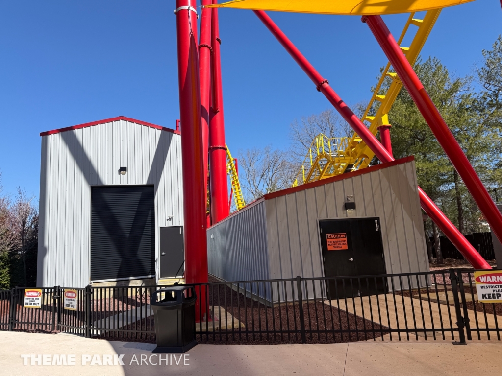 THE FLASH Vertical Velocity at Six Flags Great Adventure