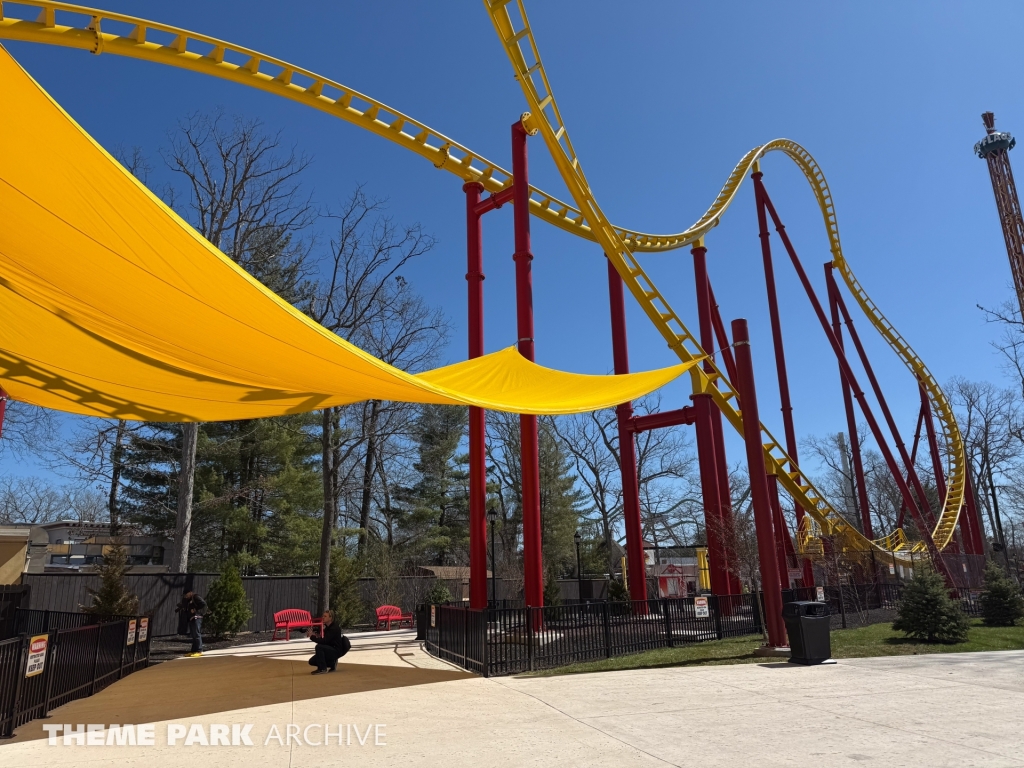 THE FLASH Vertical Velocity at Six Flags Great Adventure