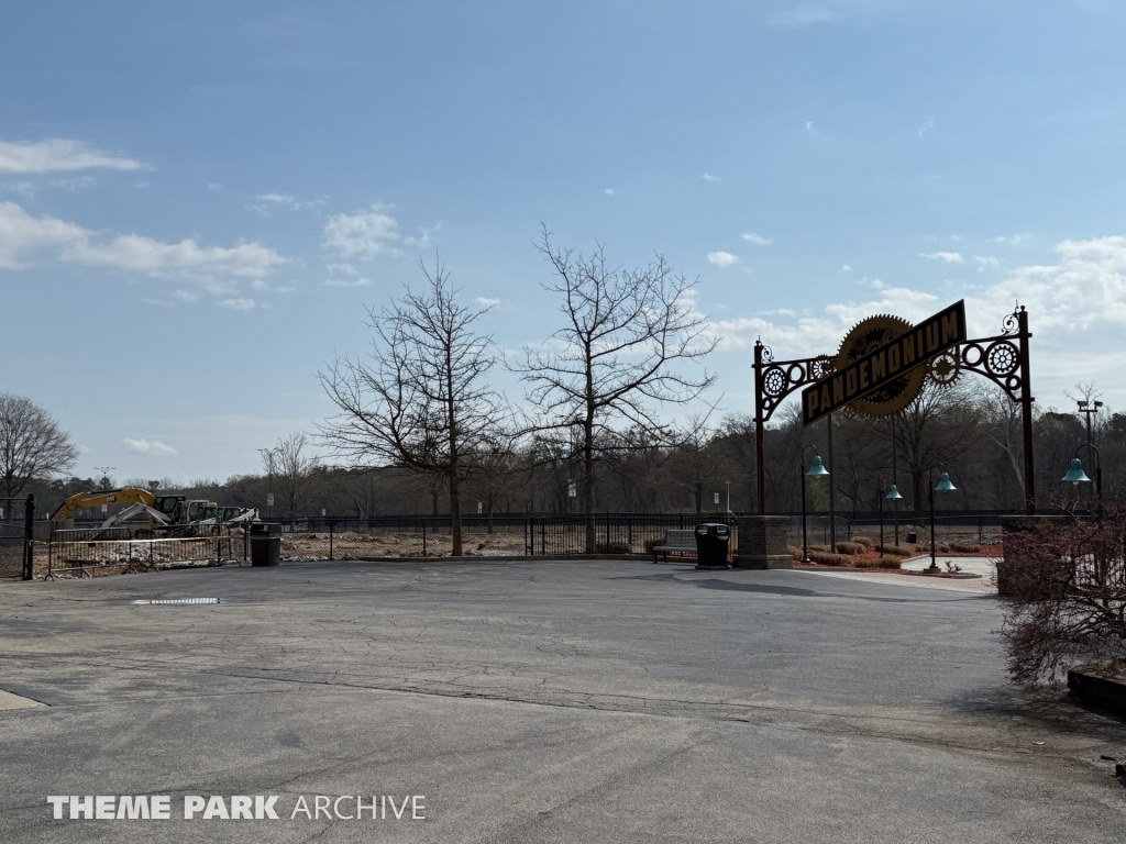 Pandemonium at Six Flags Over Georgia