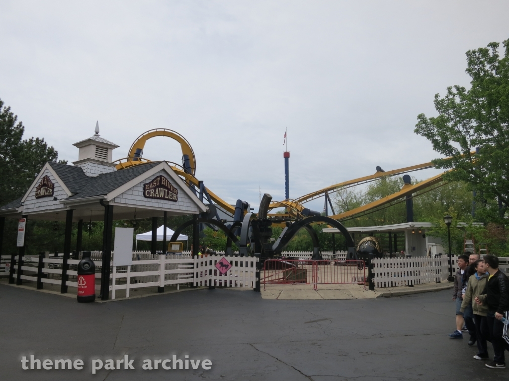 East River Crawler at Six Flags Great America