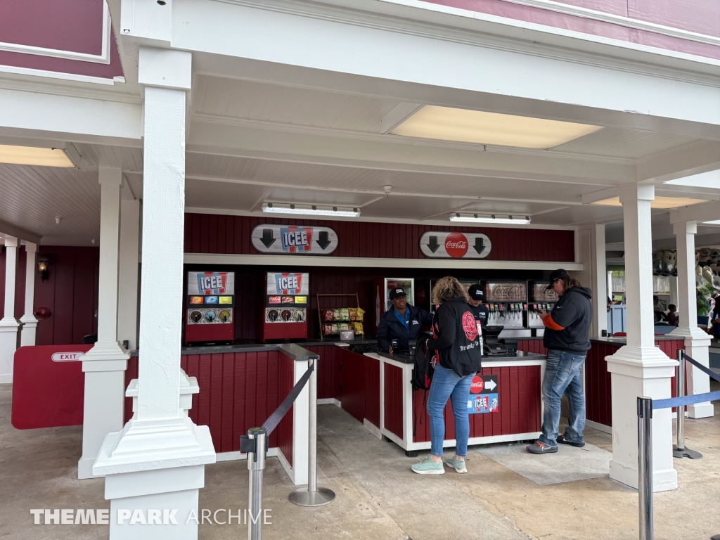 Rivertown at Kings Island