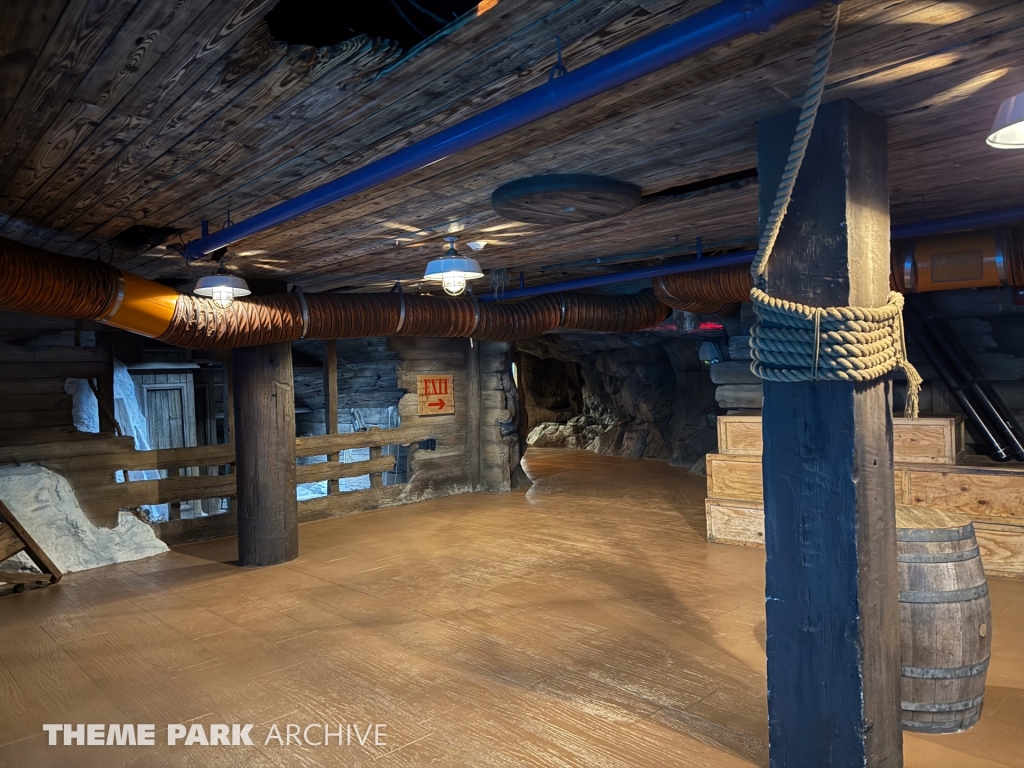 Wild Arctic at SeaWorld Orlando