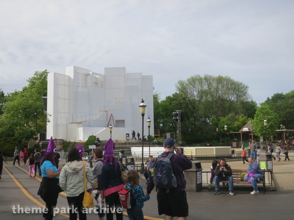 igNIGHT at Six Flags Great America