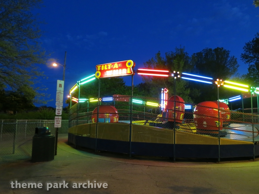 Tilt A Whirl at Bay Beach Amusement Park