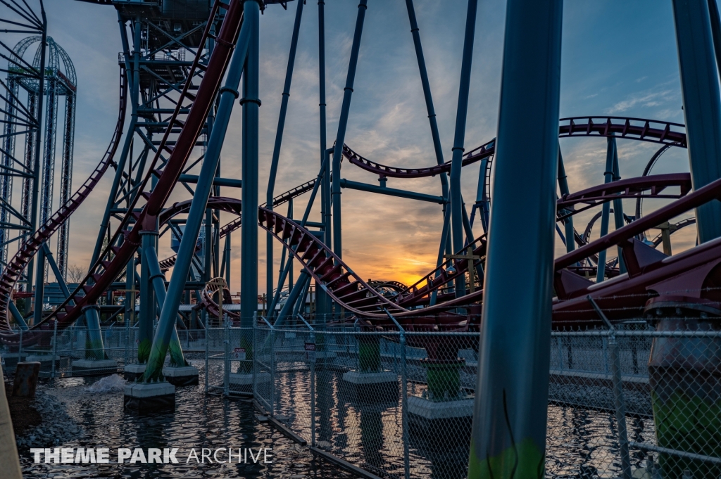 Siren's Curse at Cedar Point