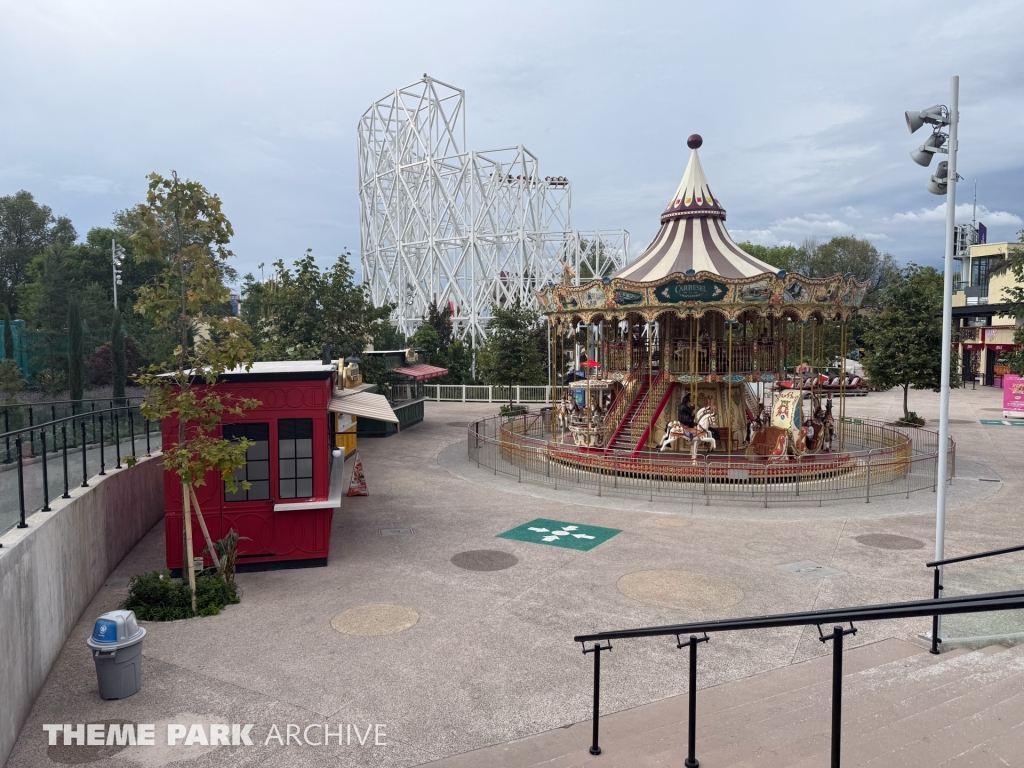 Carrusel de Chapultepec at Aztlán Parque Urbano