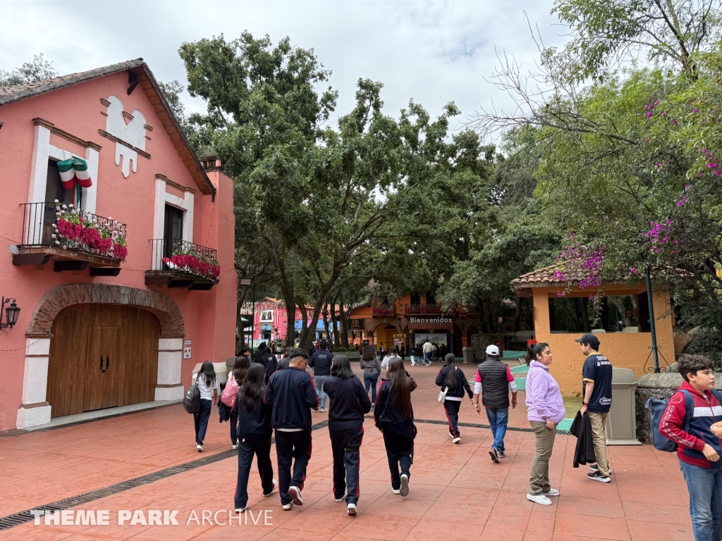 Misc at Six Flags Mexico