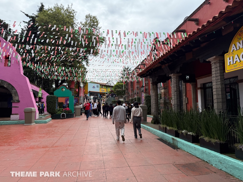 Misc at Six Flags Mexico