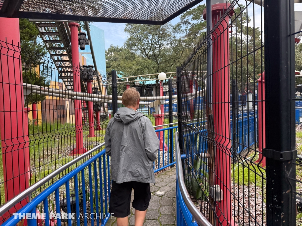 Superman Krypton Coaster at Six Flags Mexico